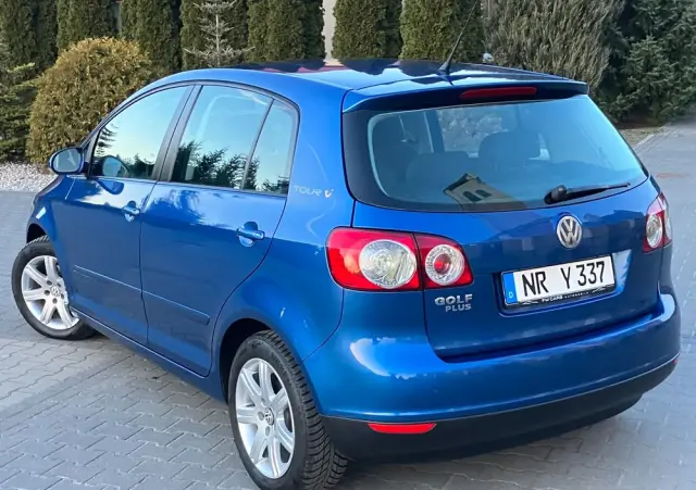VOLKSWAGEN Golf Plus 1.6 Tour Edition
