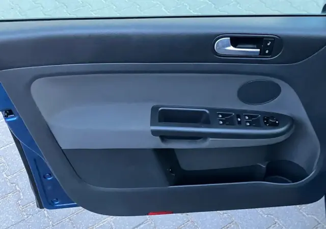 VOLKSWAGEN Golf Plus 1.6 Tour Edition