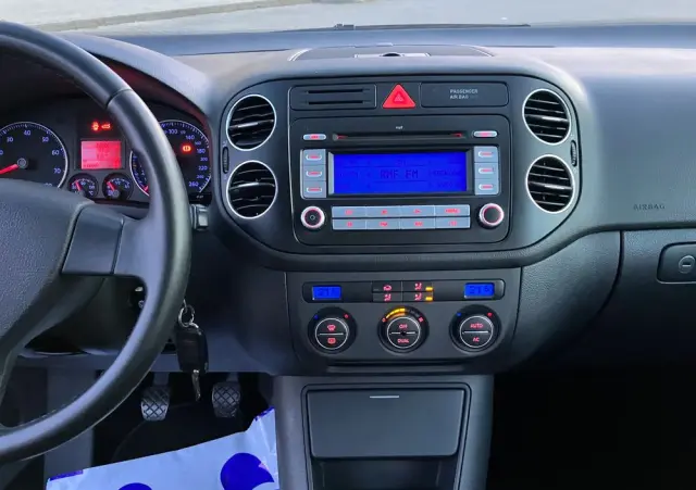 VOLKSWAGEN Golf Plus 1.6 Tour Edition