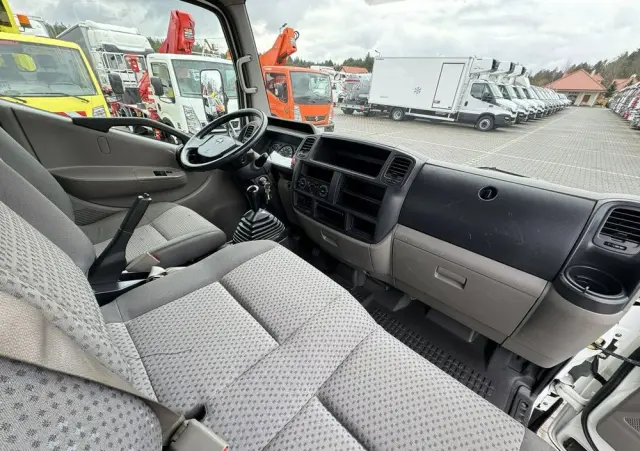 NISSAN Cabstar 