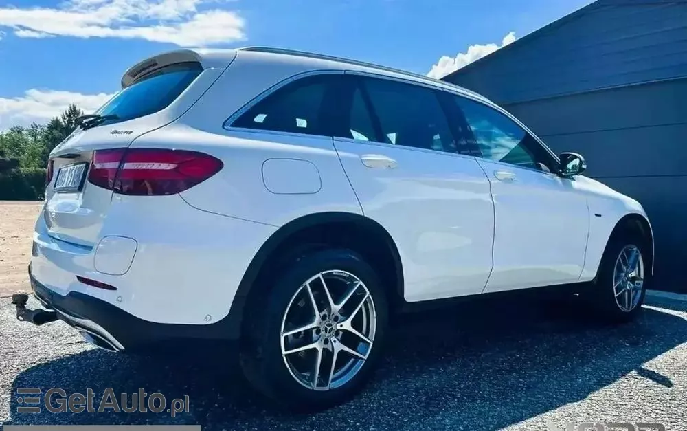 MERCEDES-BENZ GLC 350 e 4Matic 7G-TRONIC AMG Line
