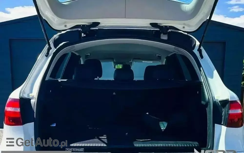 MERCEDES-BENZ GLC 350 e 4Matic 7G-TRONIC AMG Line