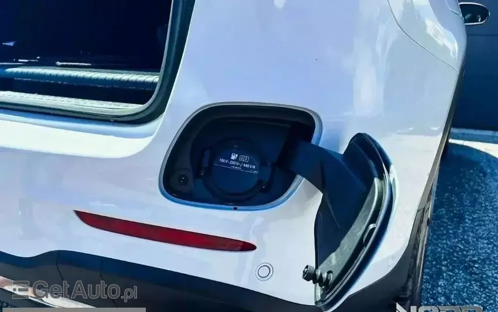 MERCEDES-BENZ GLC 350 e 4Matic 7G-TRONIC AMG Line