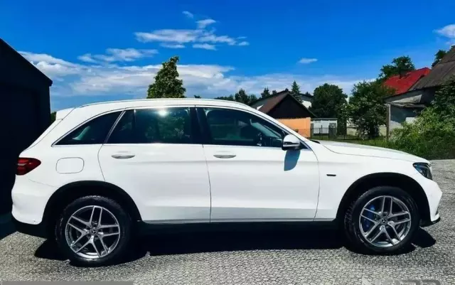 MERCEDES-BENZ GLC 350 e 4Matic 7G-TRONIC AMG Line