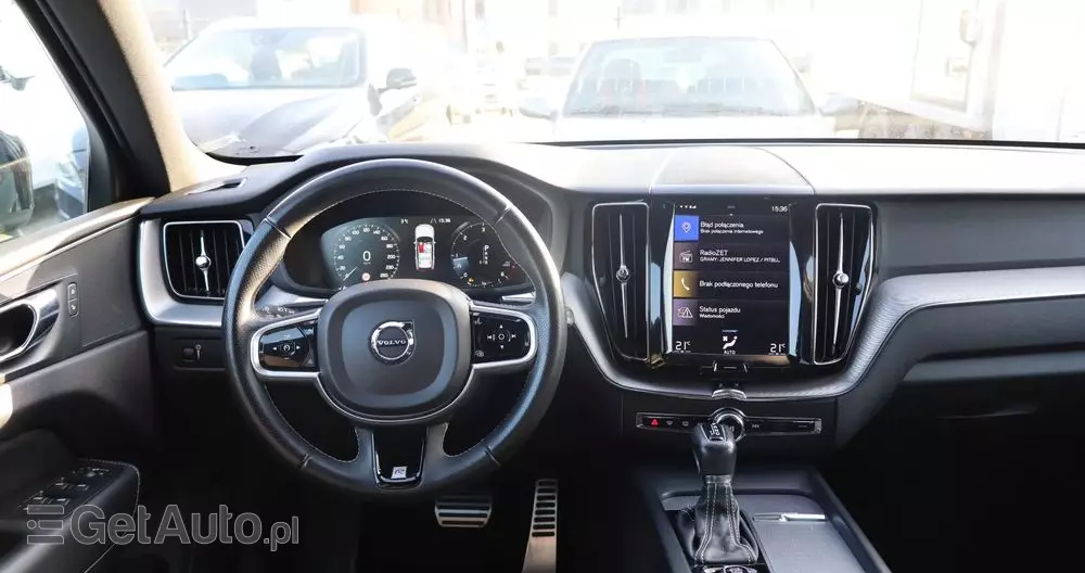 VOLVO XC 60 D4 R-Design