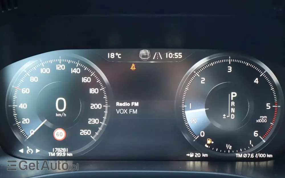 VOLVO XC 60 D4 R-Design