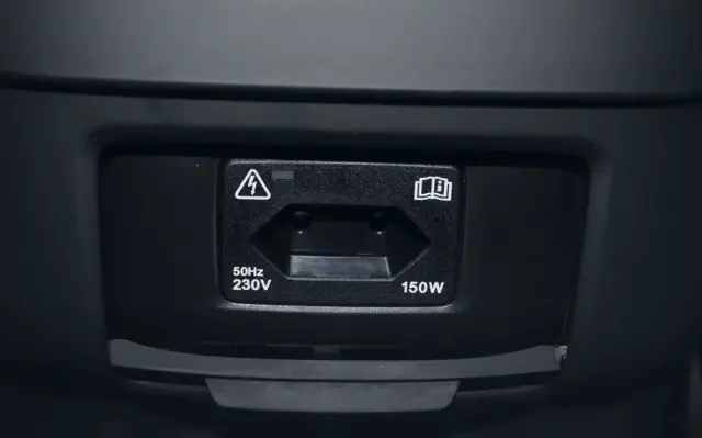 VOLVO XC 60 D4 R-Design