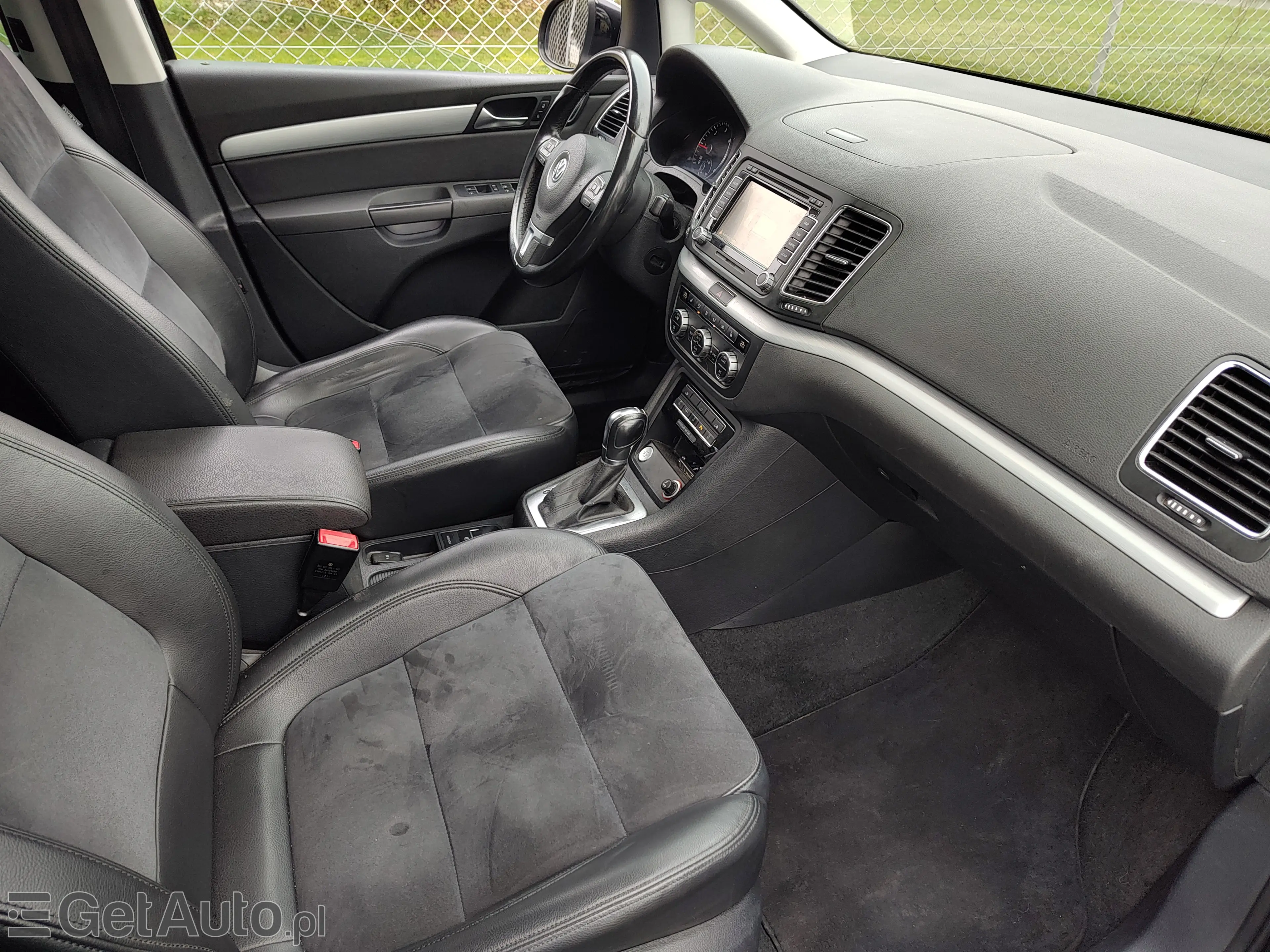 VOLKSWAGEN Sharan Highline DSG