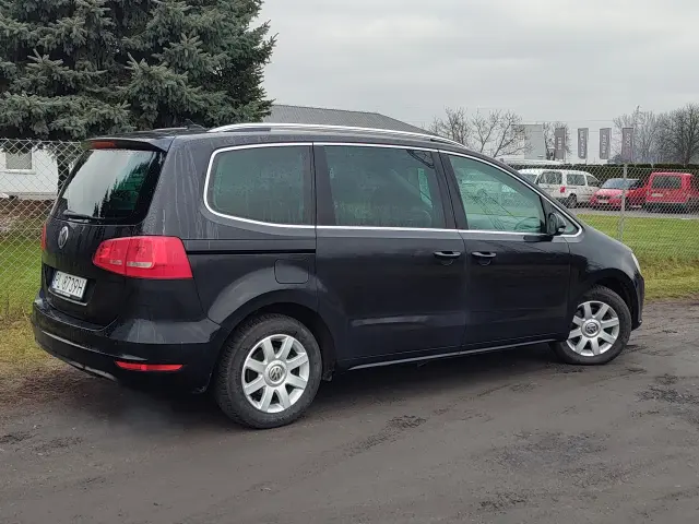 VOLKSWAGEN Sharan Highline DSG