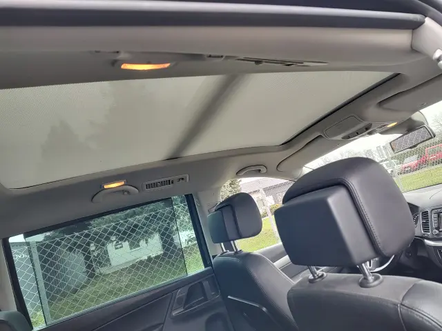 VOLKSWAGEN Sharan Highline DSG