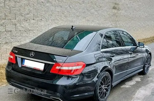 MERCEDES-BENZ Klasa E 