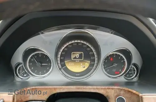 MERCEDES-BENZ Klasa E 