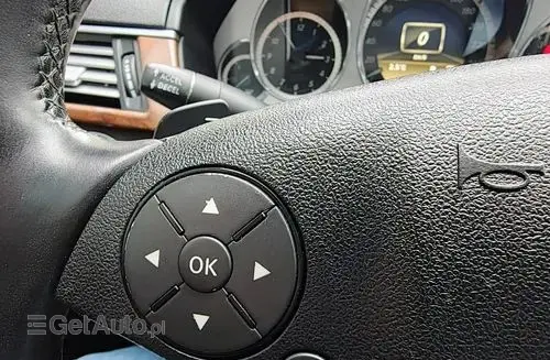 MERCEDES-BENZ Klasa E 