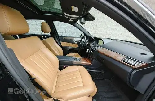 MERCEDES-BENZ Klasa E 