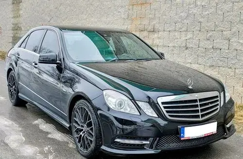 MERCEDES-BENZ Klasa E 