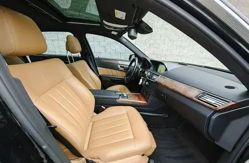 MERCEDES-BENZ Klasa E 
