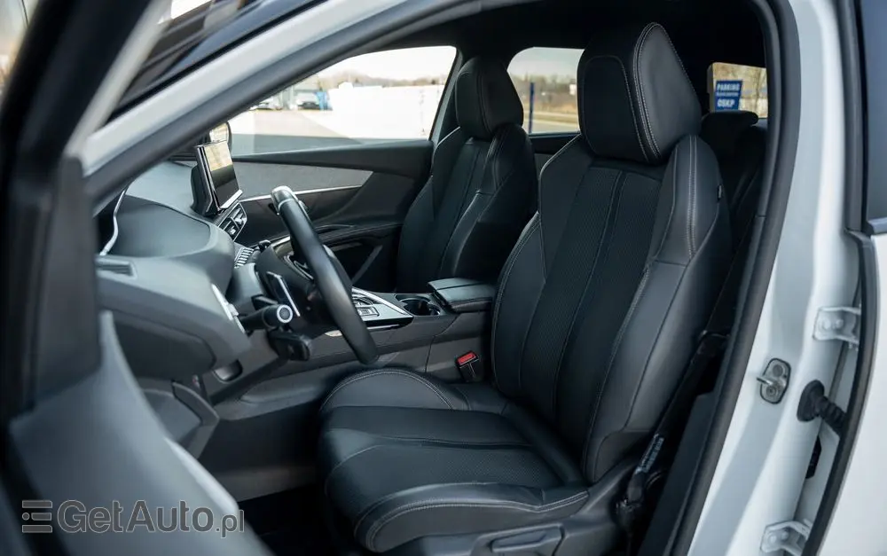 PEUGEOT 5008 BlueHDi 180 EAT8 GT Pack