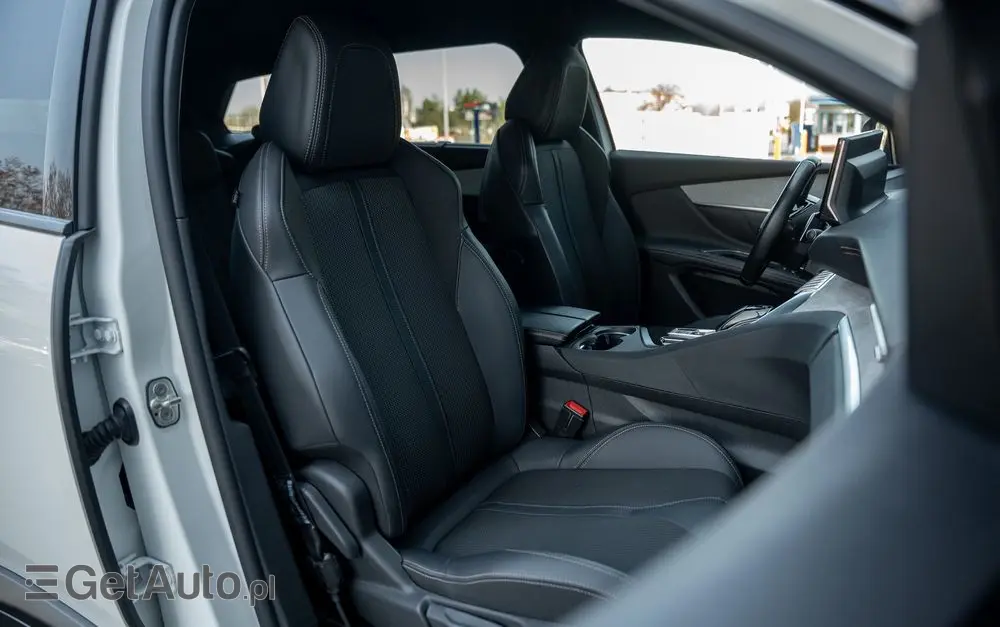 PEUGEOT 5008 BlueHDi 180 EAT8 GT Pack
