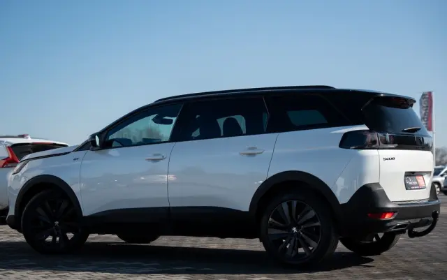 PEUGEOT 5008 BlueHDi 180 EAT8 GT Pack