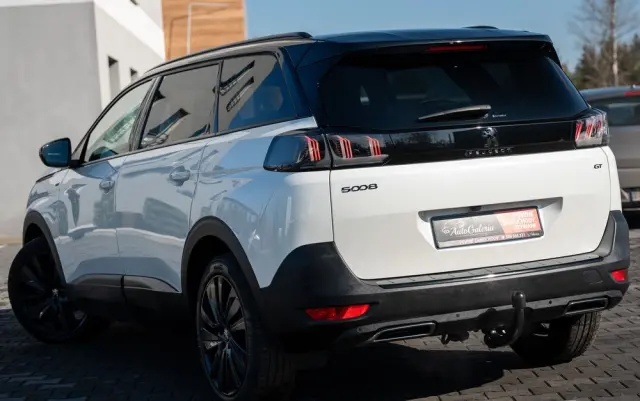 PEUGEOT 5008 BlueHDi 180 EAT8 GT Pack