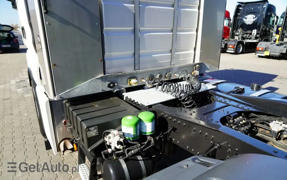 MAN TGX 33.540 / 6x4 / RETARDER / DMC: 100 TON / XXL / KLIMATYZACJA POSTOJOWA /  3 osiowy ciągnik siodłowy /  MANUAL / EURO 5 