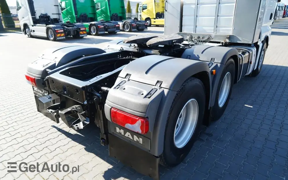 MAN TGX 33.540 / 6x4 / RETARDER / DMC: 100 TON / XXL / KLIMATYZACJA POSTOJOWA /  3 osiowy ciągnik siodłowy /  MANUAL / EURO 5 