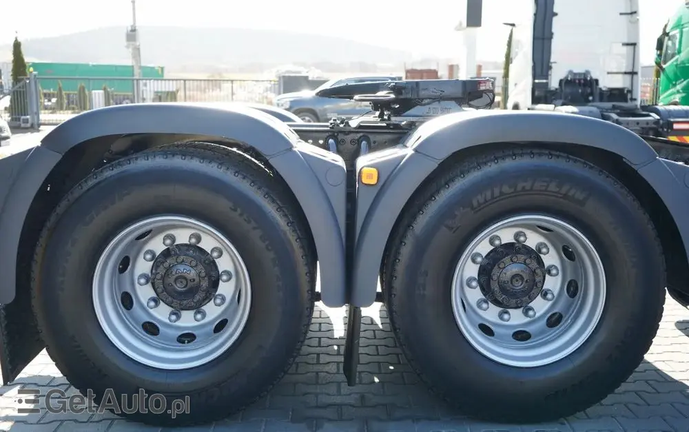 MAN TGX 33.540 / 6x4 / RETARDER / DMC: 100 TON / XXL / KLIMATYZACJA POSTOJOWA /  3 osiowy ciągnik siodłowy /  MANUAL / EURO 5 