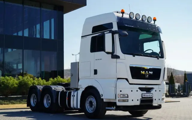 MAN TGX 33.540 / 6x4 / RETARDER / DMC: 100 TON / XXL / KLIMATYZACJA POSTOJOWA /  3 osiowy ciągnik siodłowy /  MANUAL / EURO 5 