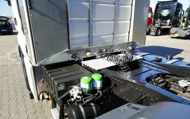 MAN TGX 33.540 / 6x4 / RETARDER / DMC: 100 TON / XXL / KLIMATYZACJA POSTOJOWA /  3 osiowy ciągnik siodłowy /  MANUAL / EURO 5 