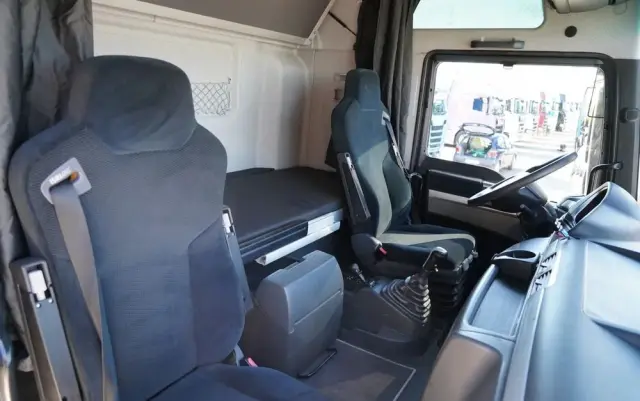 MAN TGX 33.540 / 6x4 / RETARDER / DMC: 100 TON / XXL / KLIMATYZACJA POSTOJOWA /  3 osiowy ciągnik siodłowy /  MANUAL / EURO 5 