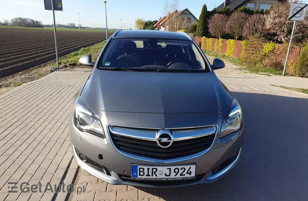 OPEL Insignia 