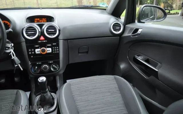 OPEL Corsa 1.4 16V Energy