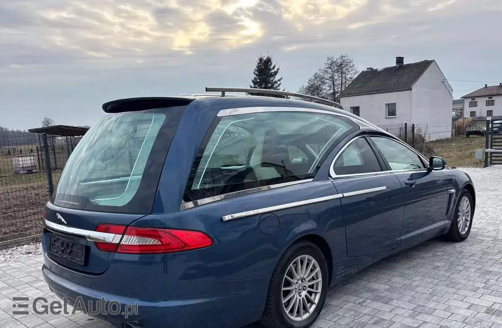 JAGUAR XF 