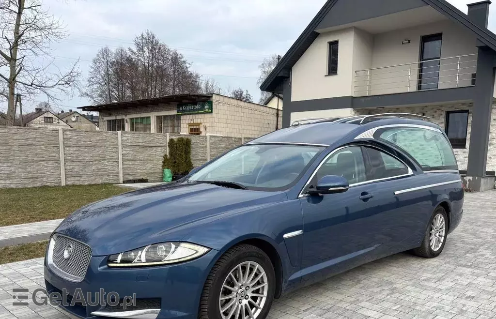 JAGUAR XF 