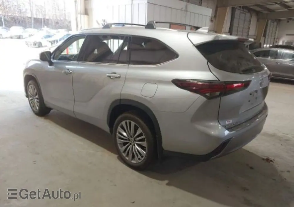 TOYOTA Highlander 