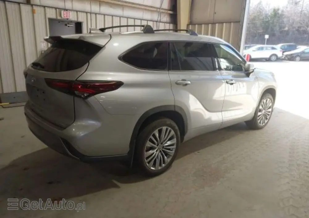 TOYOTA Highlander 