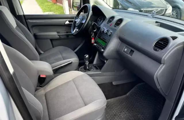 VOLKSWAGEN Caddy California 