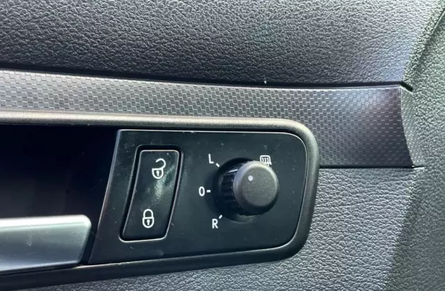 VOLKSWAGEN Caddy California 