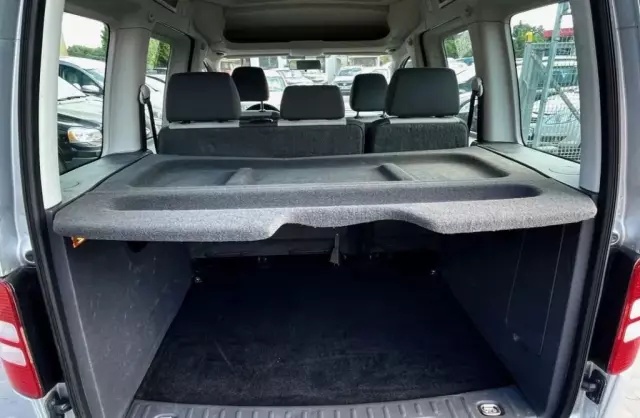 VOLKSWAGEN Caddy California 