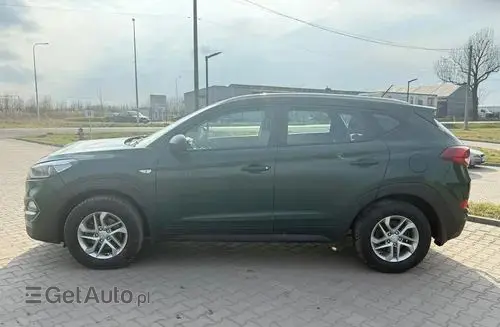 HYUNDAI Tucson 