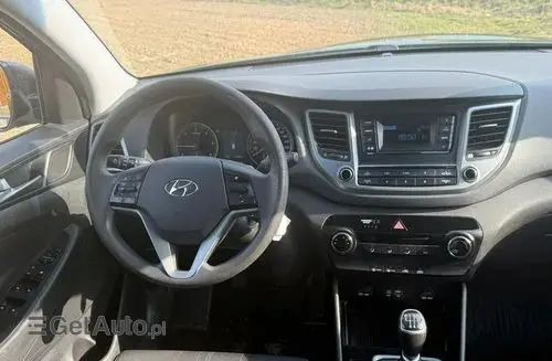 HYUNDAI Tucson 