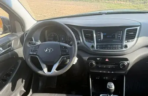 HYUNDAI Tucson 
