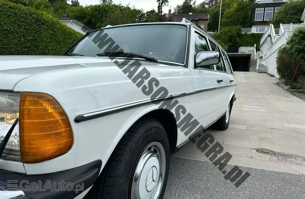 MERCEDES-BENZ W 123 