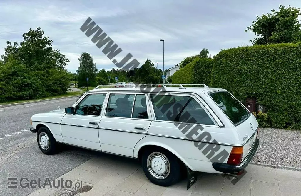MERCEDES-BENZ W 123 