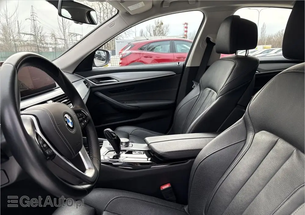 BMW Seria 5 540d xDrive mHEV sport