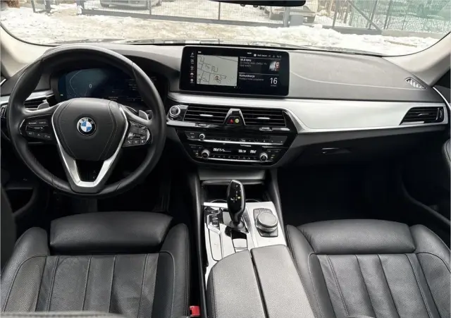 BMW Seria 5 540d xDrive mHEV sport
