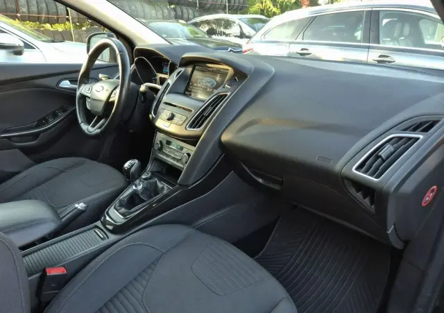 FORD Focus 1.5 EcoBoost Start-Stopp-System TITANIUM