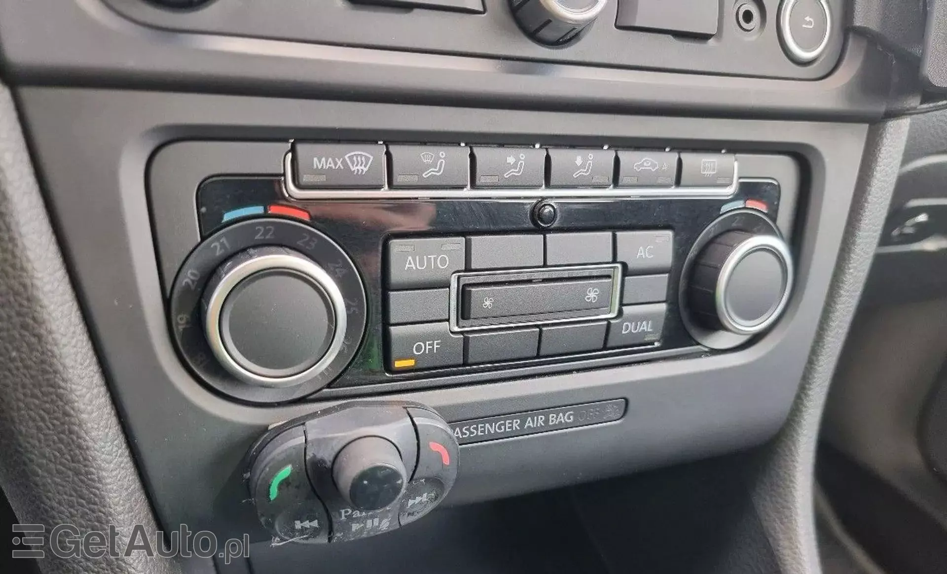 VOLKSWAGEN Golf 1.6 TDI (105 KM)