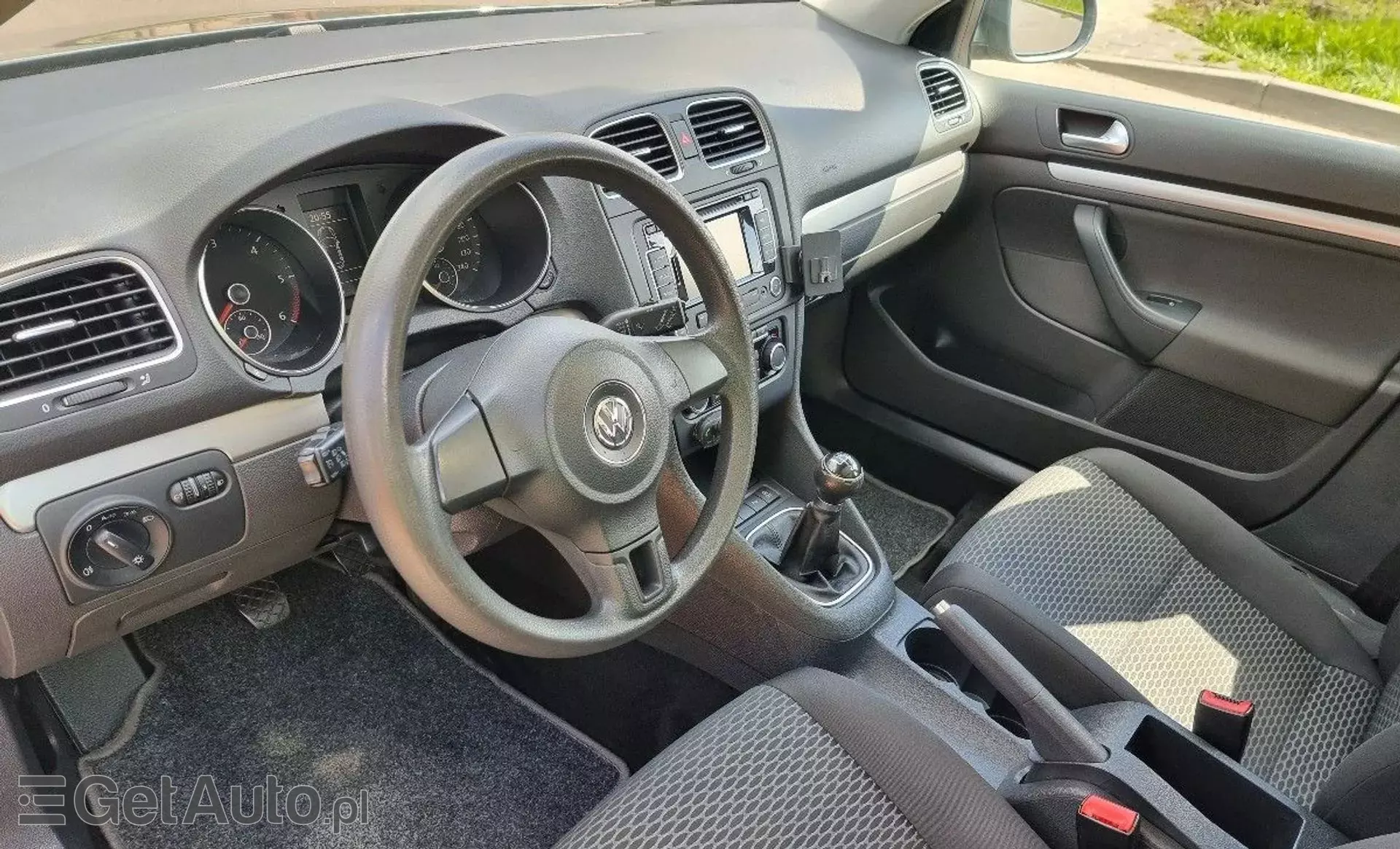 VOLKSWAGEN Golf 1.6 TDI (105 KM)