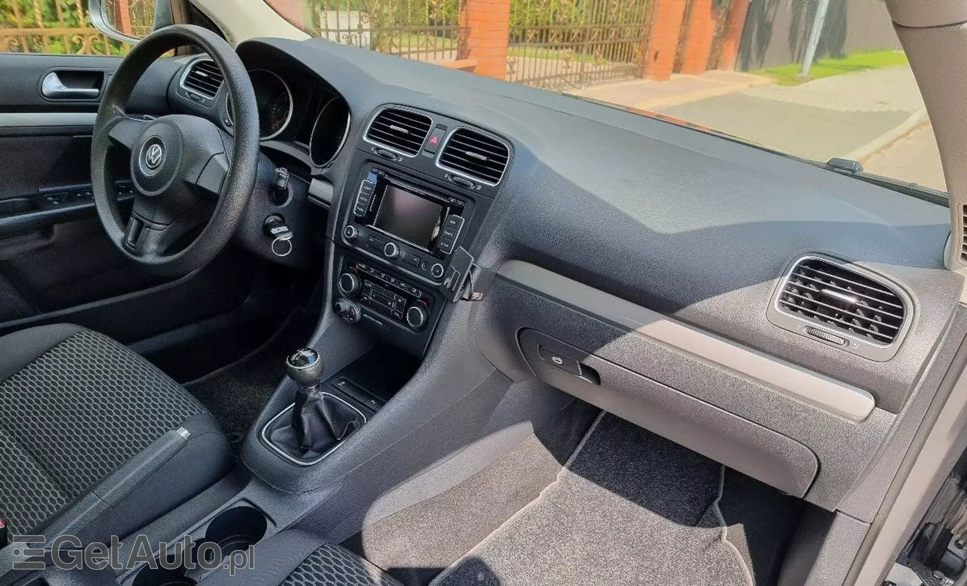 VOLKSWAGEN Golf 1.6 TDI (105 KM)